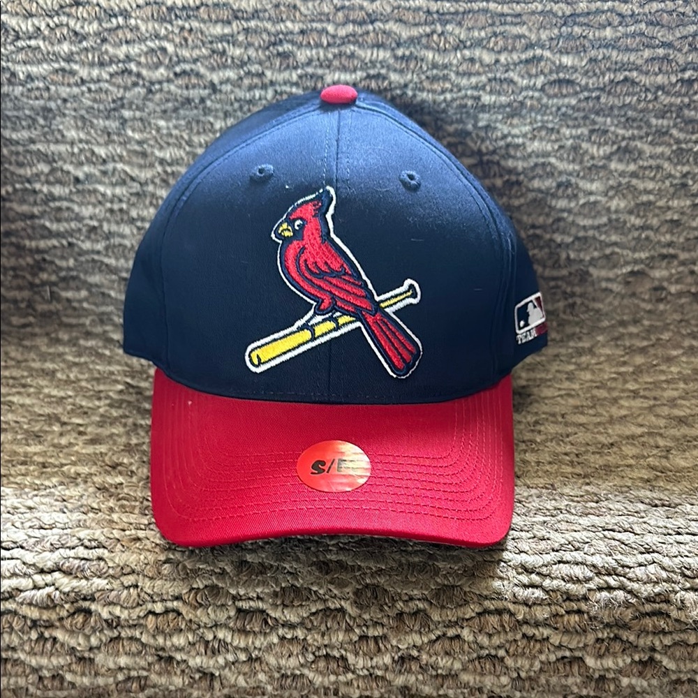MLB Baseball Cap with Cardinal Logo